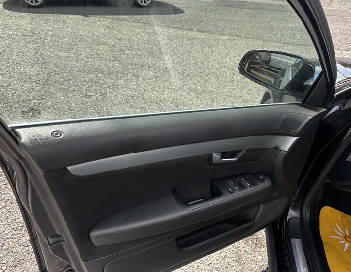 Audi A4 10