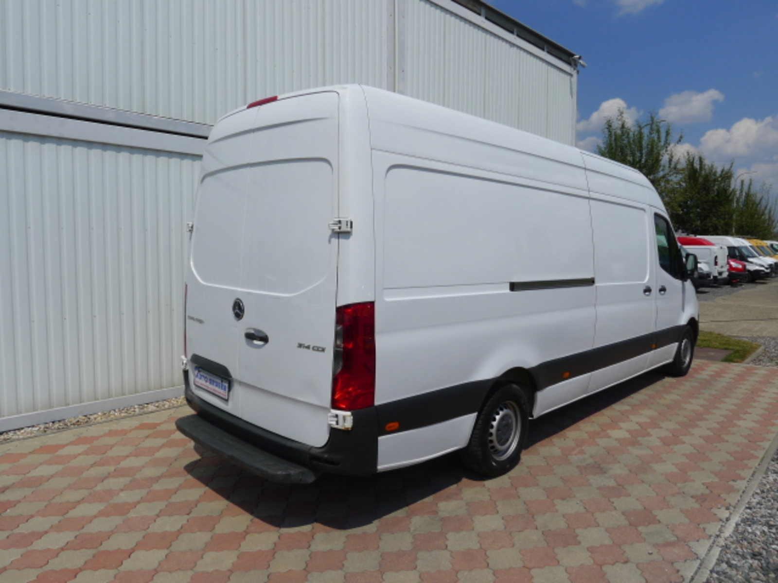 Mercedes-Benz Sprinter 4