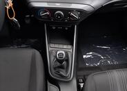 Hyundai i20 8