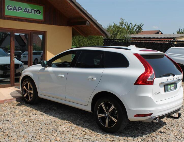 Volvo XC60 4