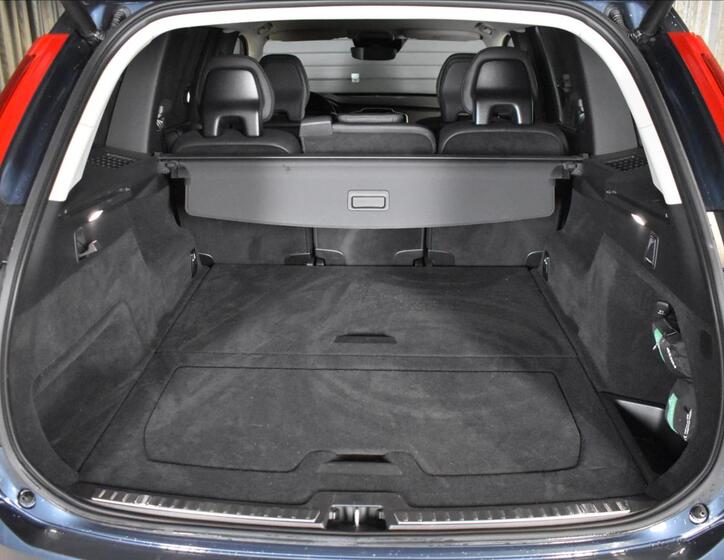 Volvo XC90 10