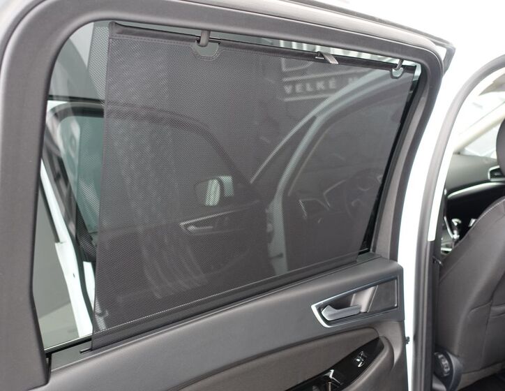 Ford Galaxy 29