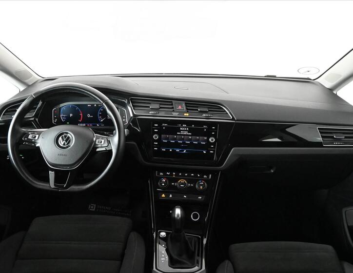 Volkswagen Touran 12