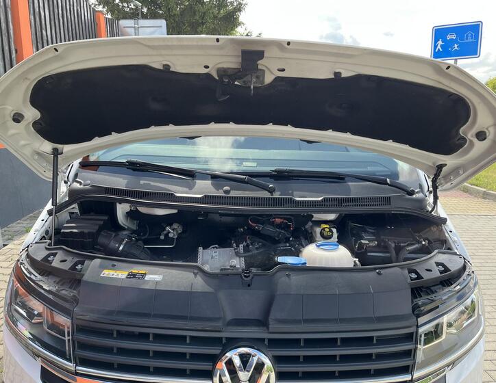 Volkswagen Caravelle 33