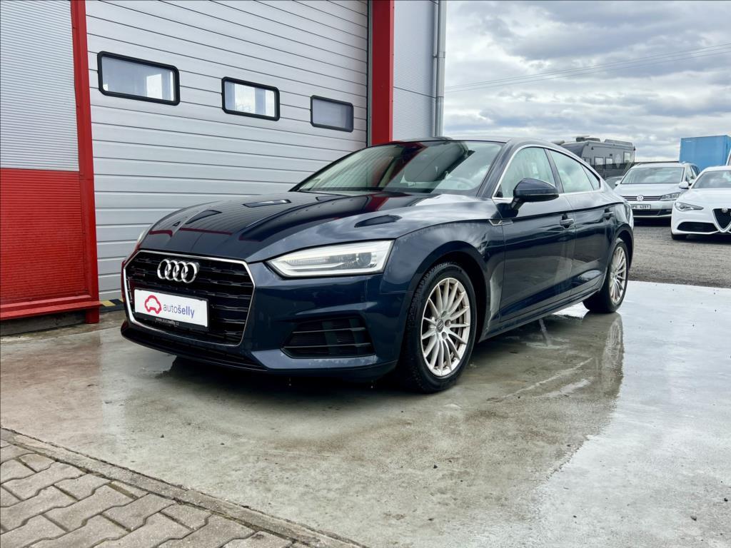 Audi A5 1