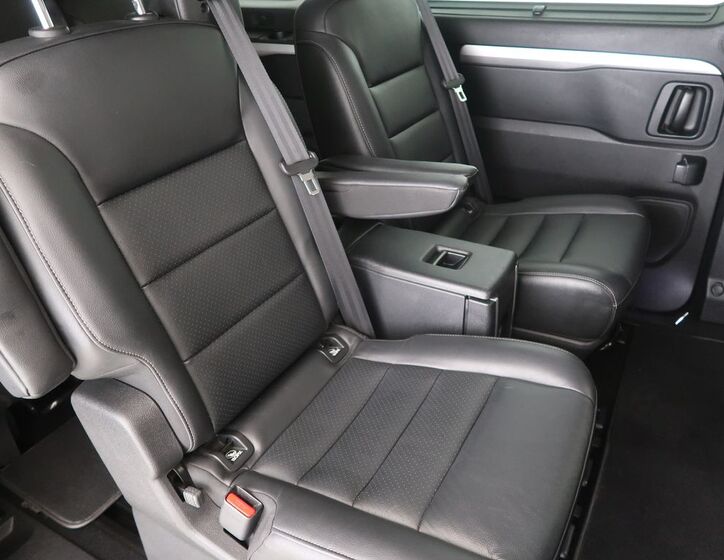 Toyota ProAce 14
