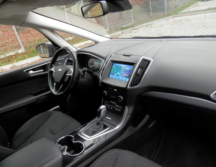 Ford S-MAX 14