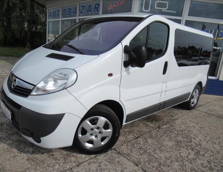 Opel Vivaro 1