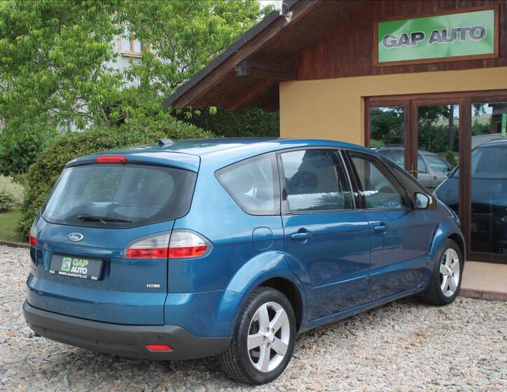 Ford S-MAX 6
