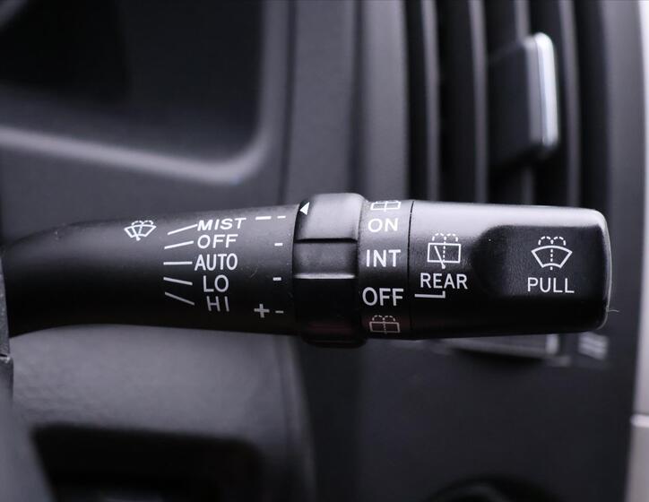 Toyota Corolla Verso 18