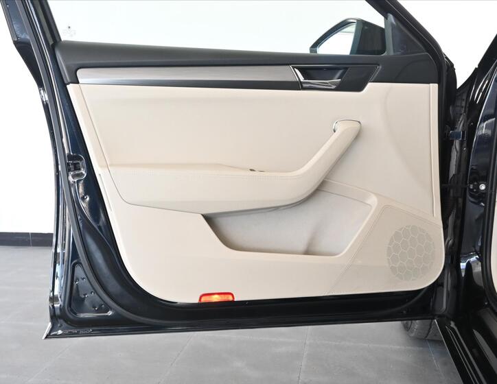Škoda Superb 26