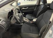 Toyota Auris 13