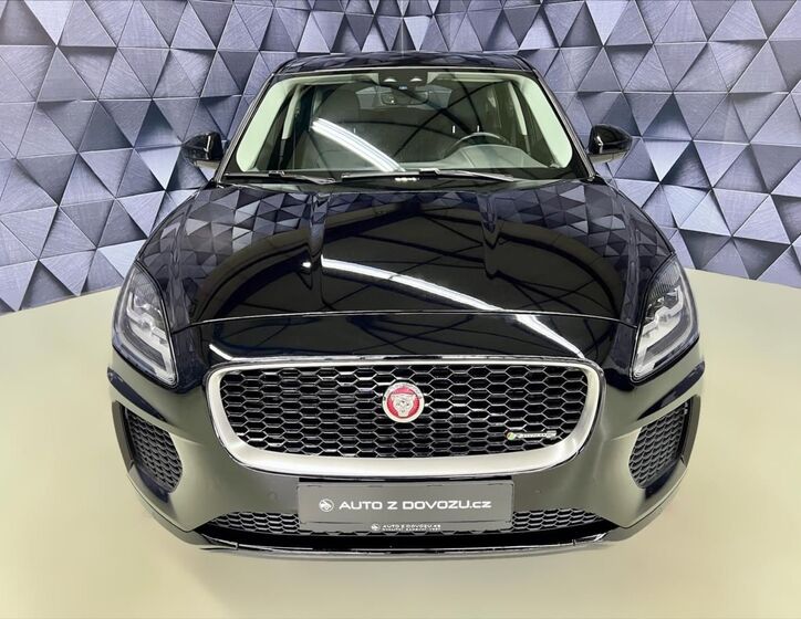 Jaguar E-Pace 3