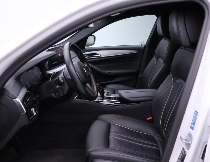 BMW Řada 5 12