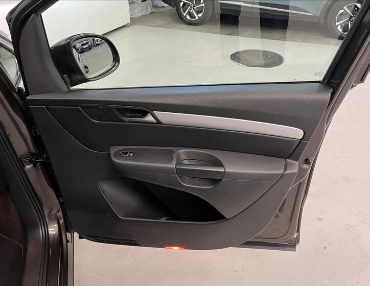 Volkswagen Sharan 26