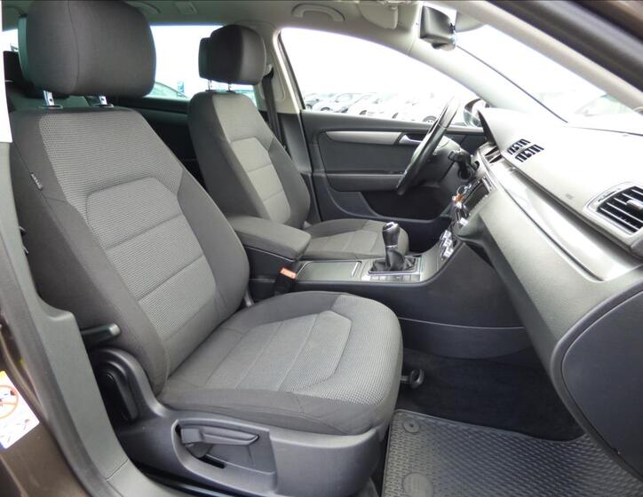 Volkswagen Passat 61