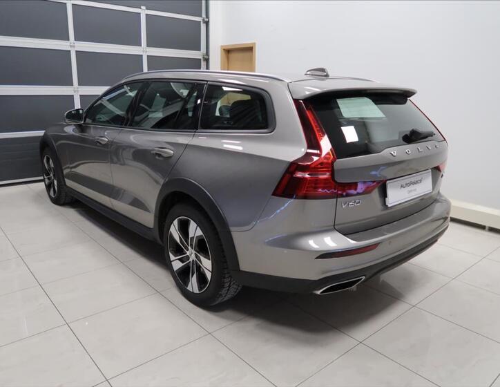 Volvo V60 6