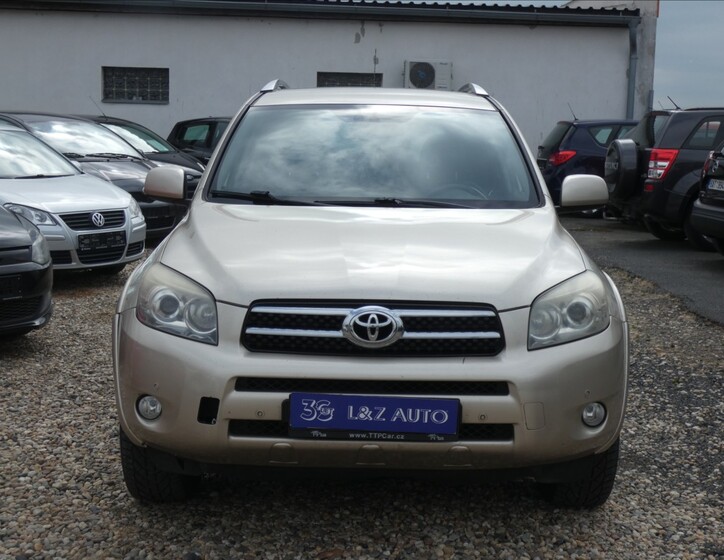 Toyota RAV4 2