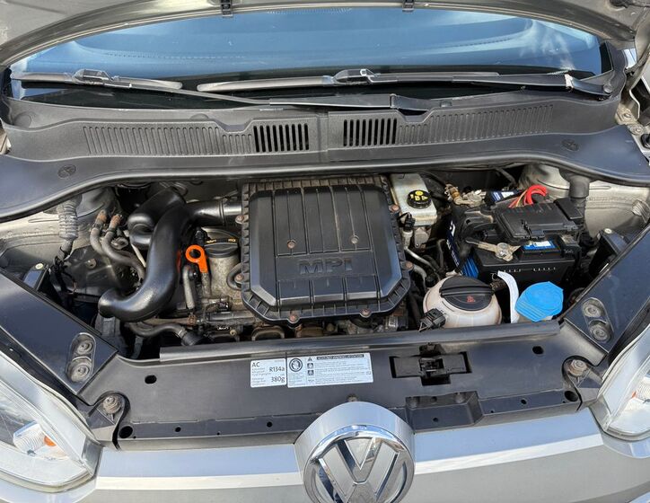 Volkswagen up! 14