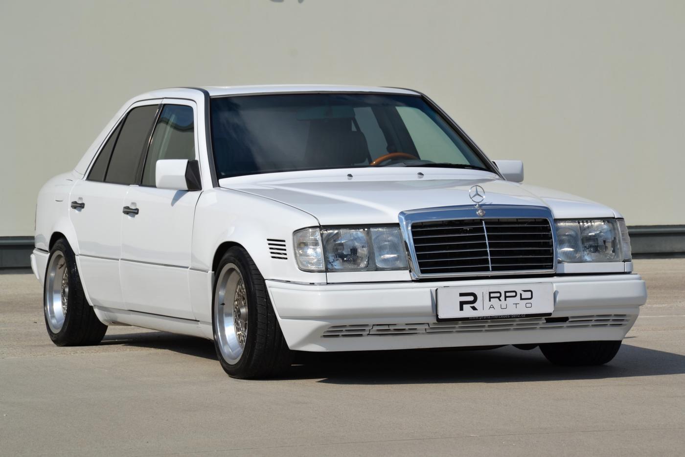 Mercedes-Benz 124