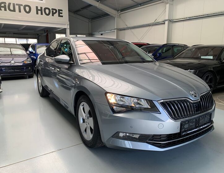 Škoda Superb 1