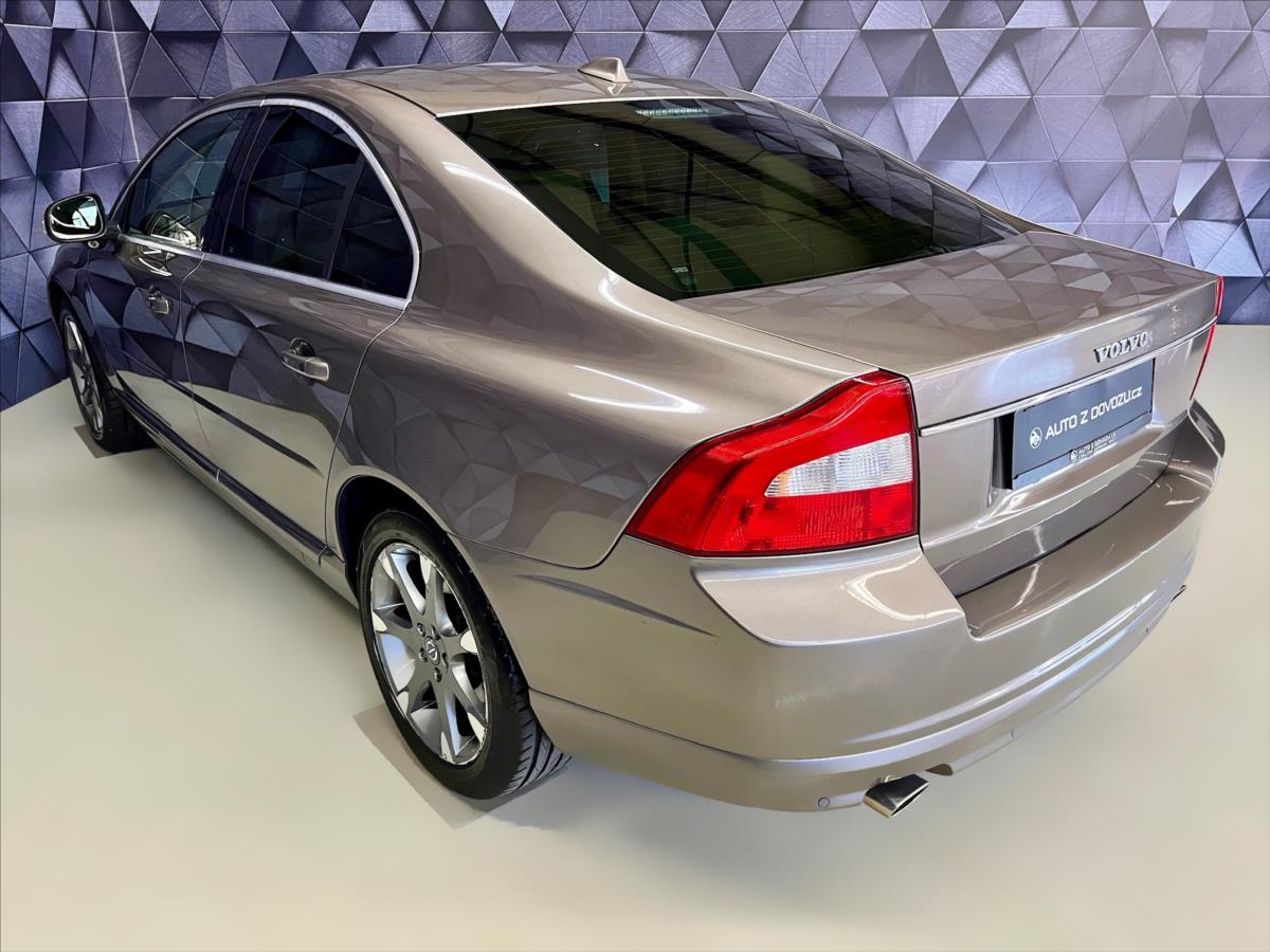 Volvo S80