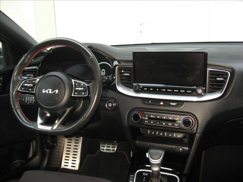 KIA ProCeed