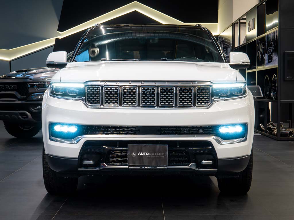 Jeep Grand Wagoneer