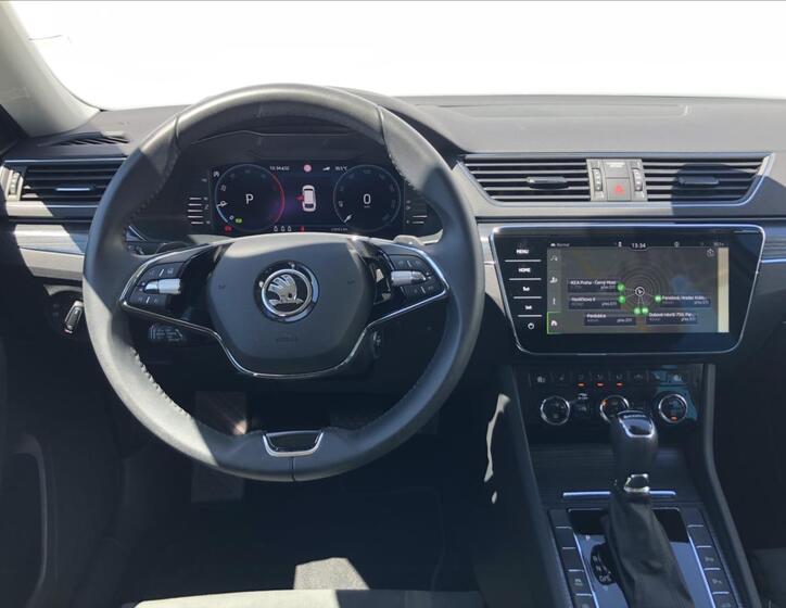 Škoda Superb 16