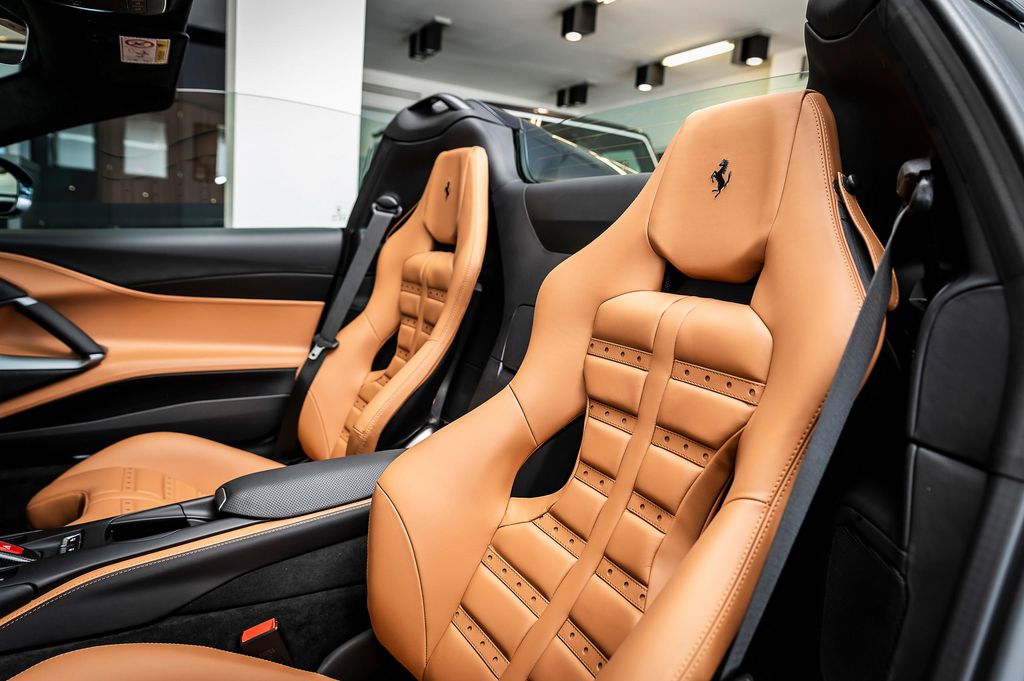 Ferrari 812