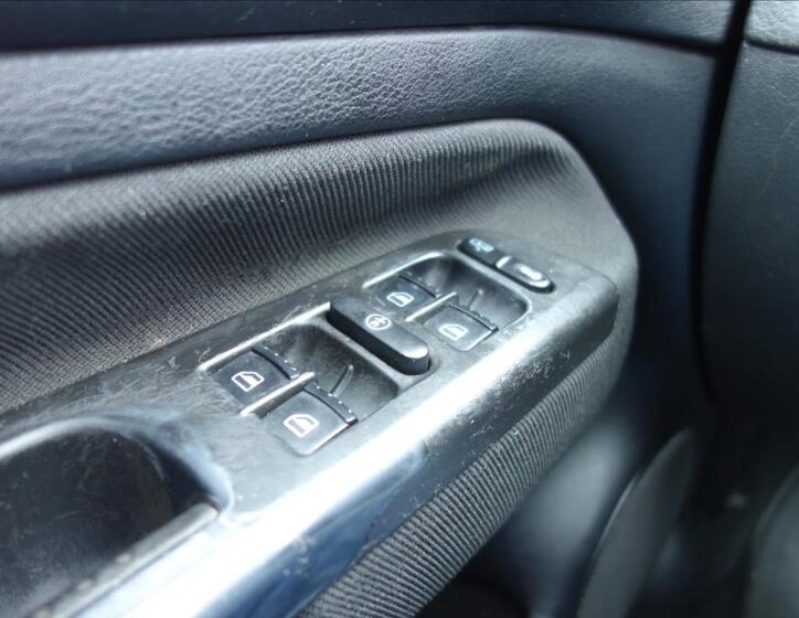 Volkswagen Golf 23