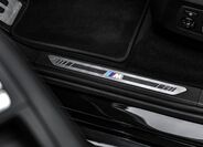 BMW X7 23