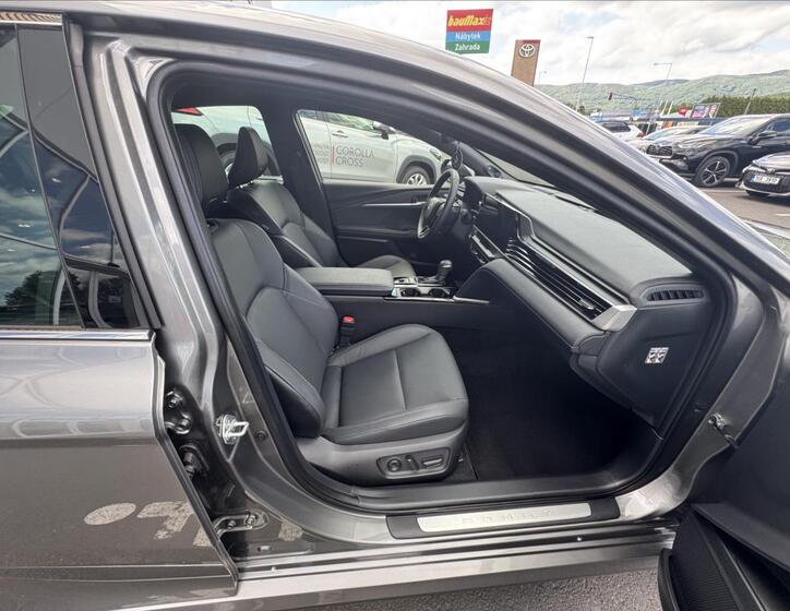 Toyota Camry 9