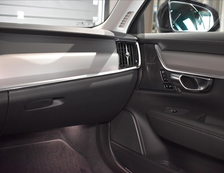 Volvo V90 41