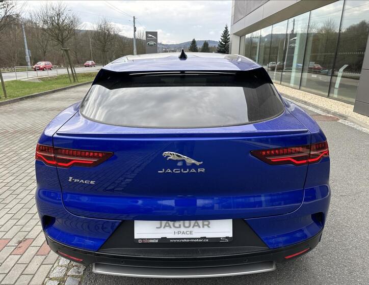 Jaguar I-Pace 9