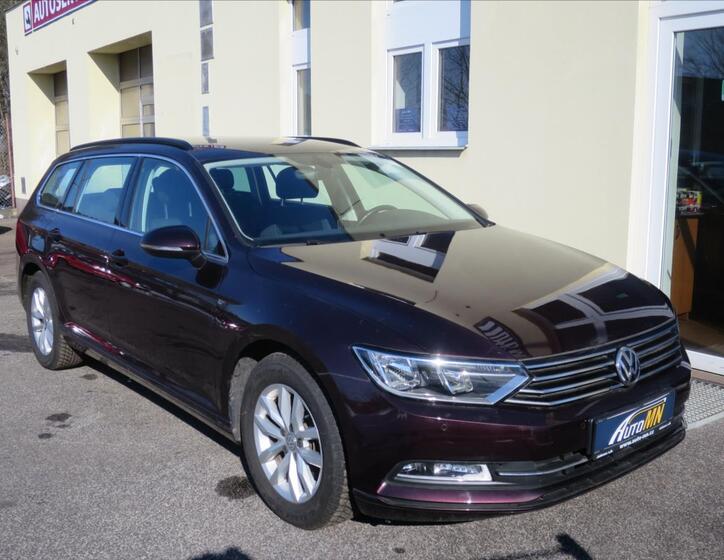 Volkswagen Passat 1