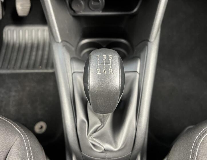 Peugeot 208 16
