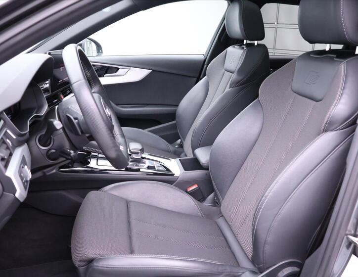 Audi A4 12
