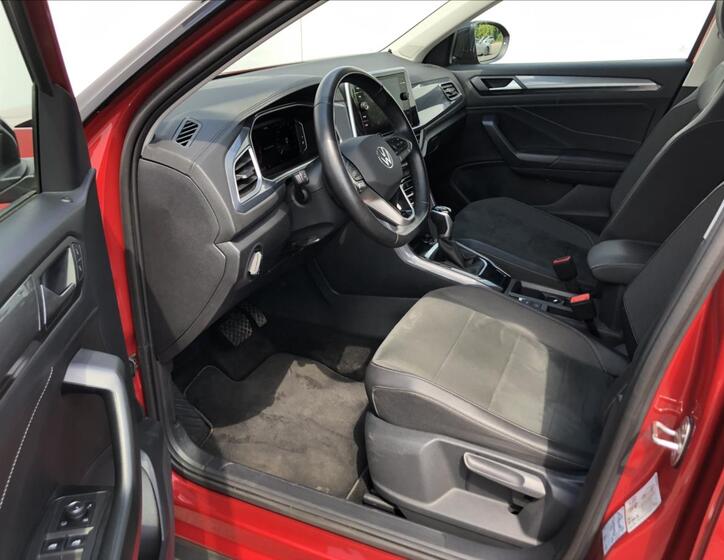 Volkswagen T-Roc 5