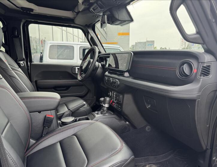 Jeep Wrangler 9