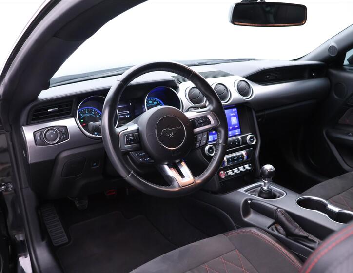 Ford Mustang 23