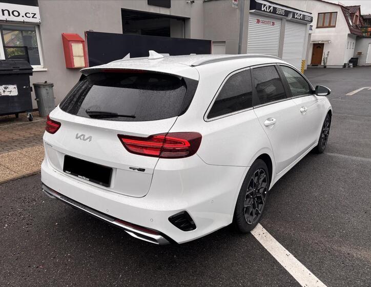 KIA Ceed 4