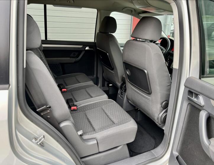 Volkswagen Touran 18