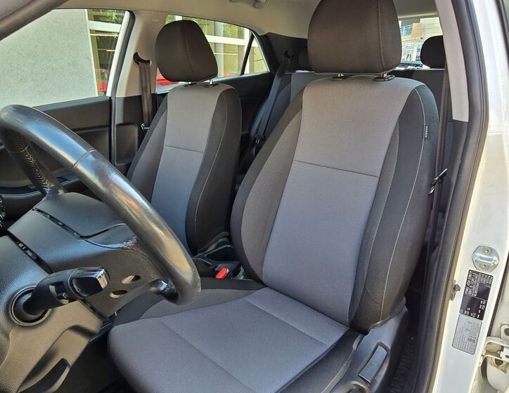 Hyundai i20 12