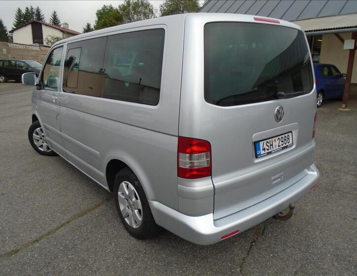Volkswagen Multivan 2