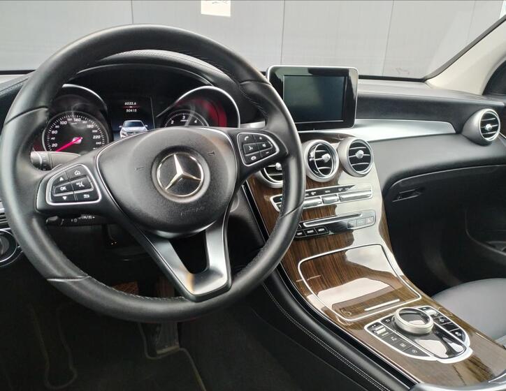 Mercedes-Benz GLC 13