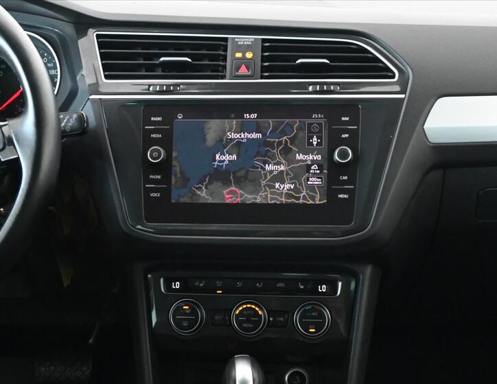 Volkswagen Tiguan 12