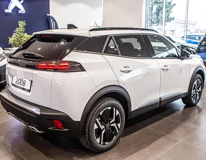 Peugeot 2008 5