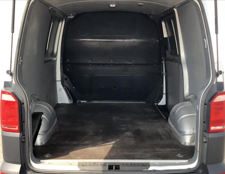 Volkswagen Transporter 11