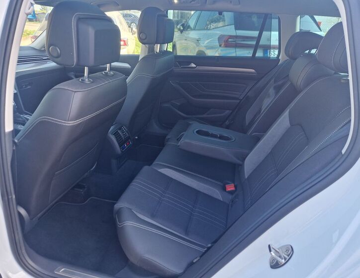Volkswagen Passat 13